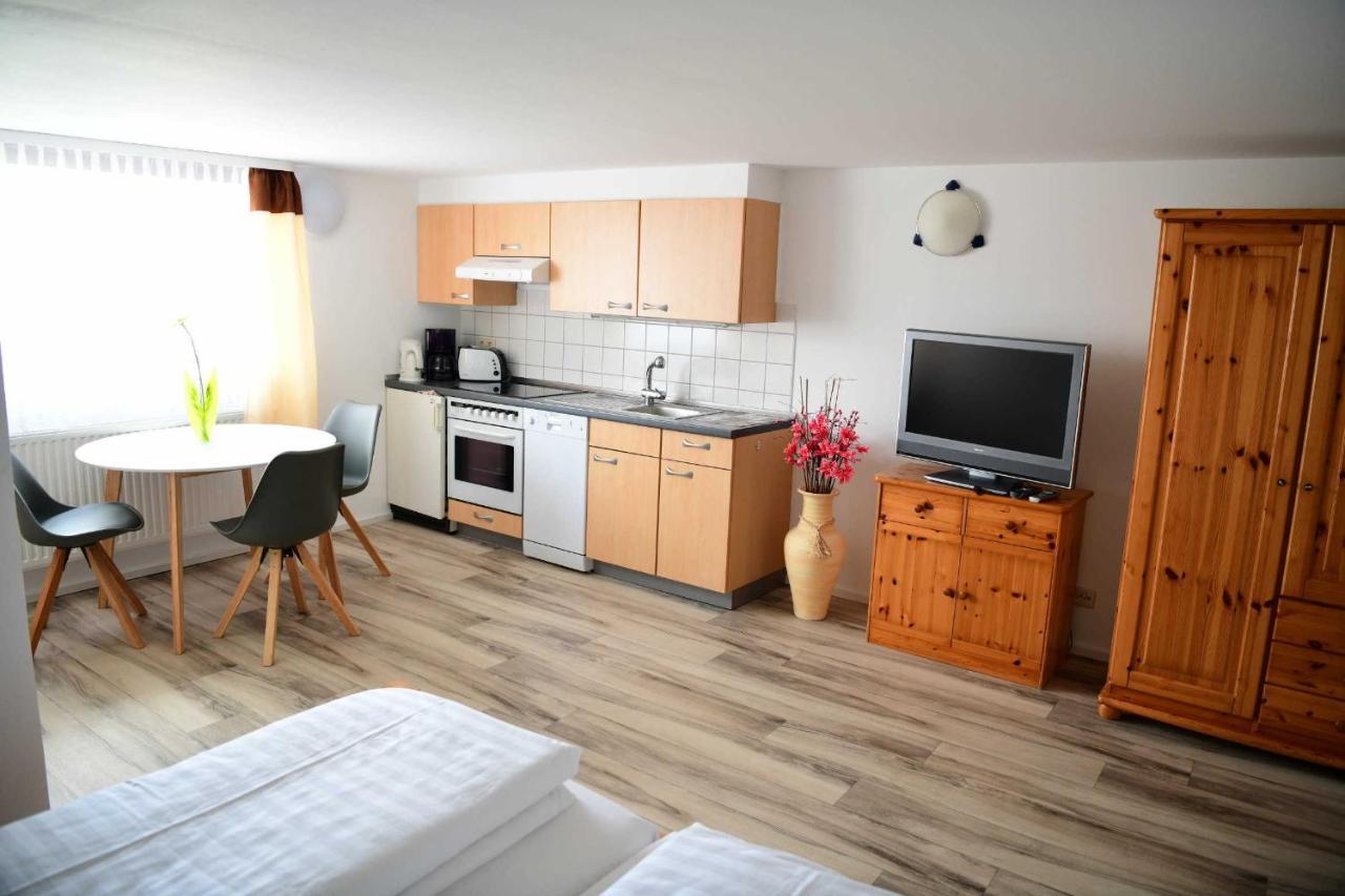 Meutzner Hohendorf Wolgast Apartment ภายนอก รูปภาพ