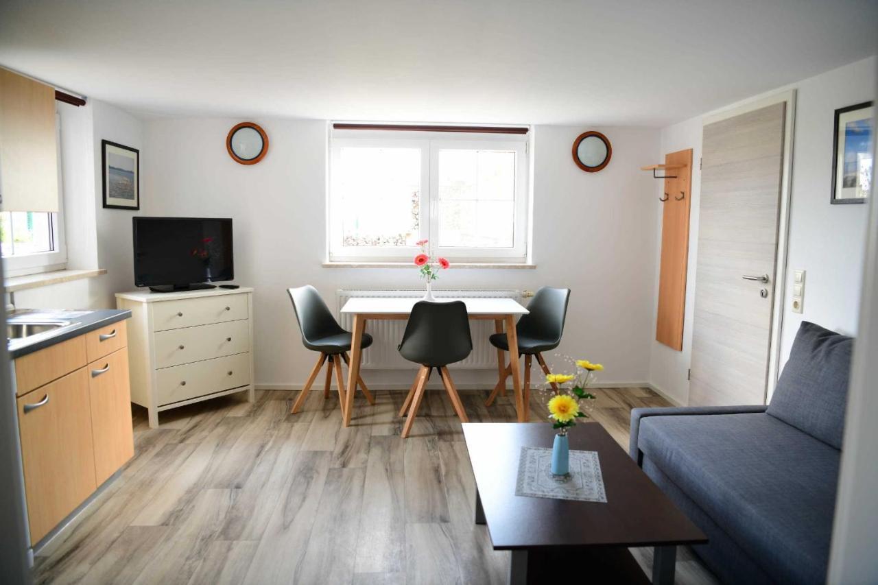 Meutzner Hohendorf Wolgast Apartment ภายนอก รูปภาพ